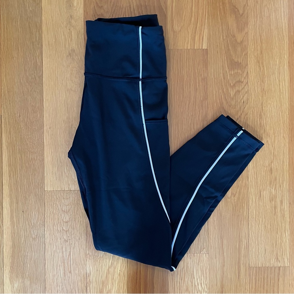 Athleta 7/8 Tailwind Tight in SuperSonic